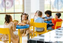 Vegan okul yemeklerini teşvik eden yasa tasarısı Kaliforniya Meclisi’nden geçti